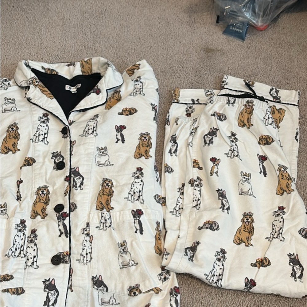 Women’s Cream Dog-Print Button Pajama Set